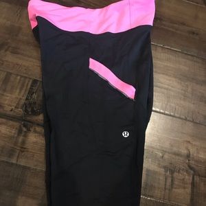 Lulu Lemon crop pants